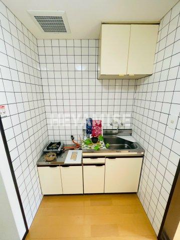 キッチン　※同間取りの別の階のお部屋の画像です※現況を優先します