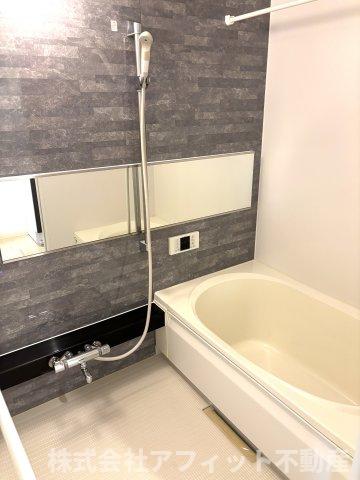 バス・シャワールーム　追い焚き機能付き