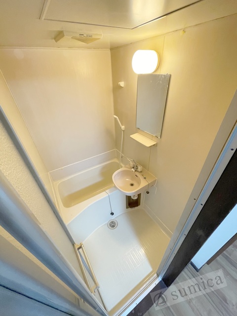 バス・シャワールーム　セパレートタイプでゆったりバスライフ♪♪