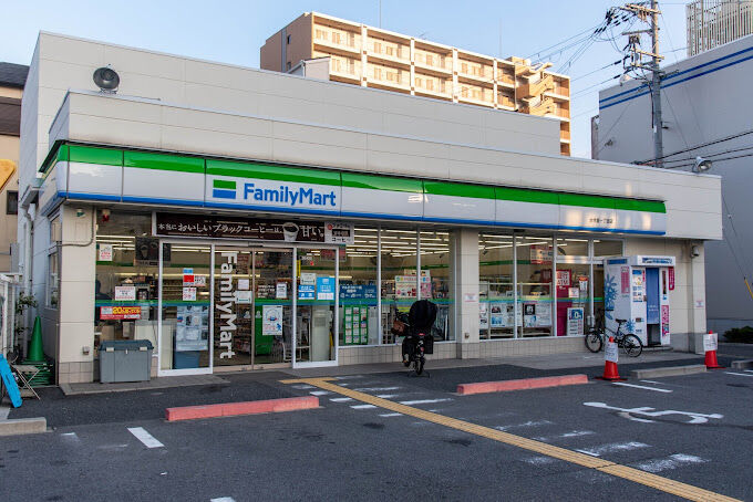 コンビニ　ファミリーマート大今里一丁目店（コンビニ）まで455m