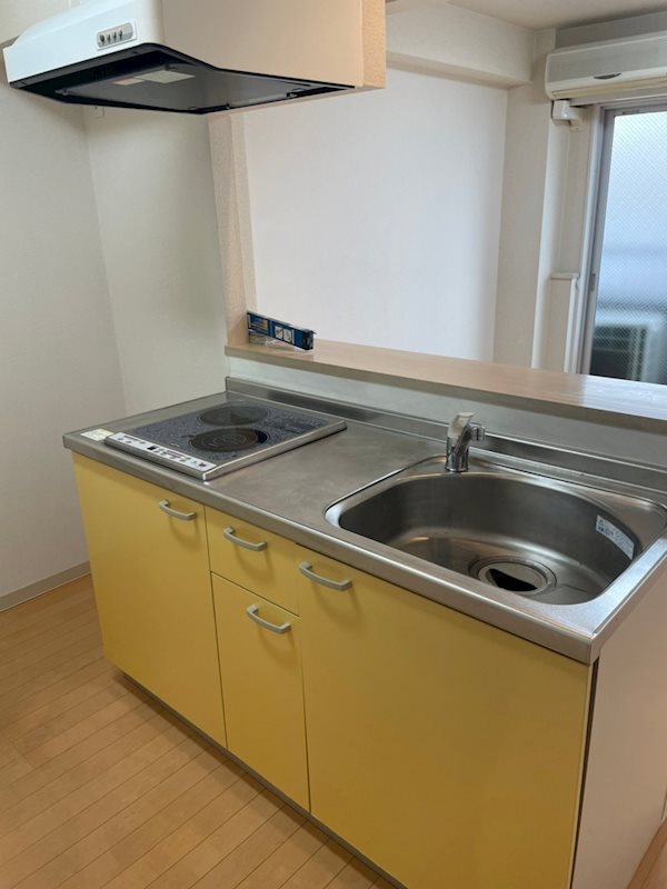 キッチン　203号室(2021.12.11)