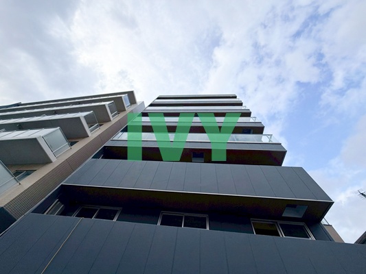 建物外観　建築中