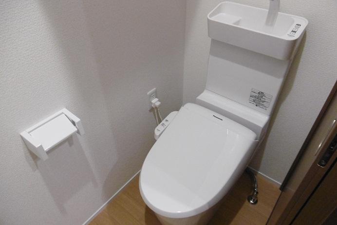 トイレ　※別部屋の参考写真です。