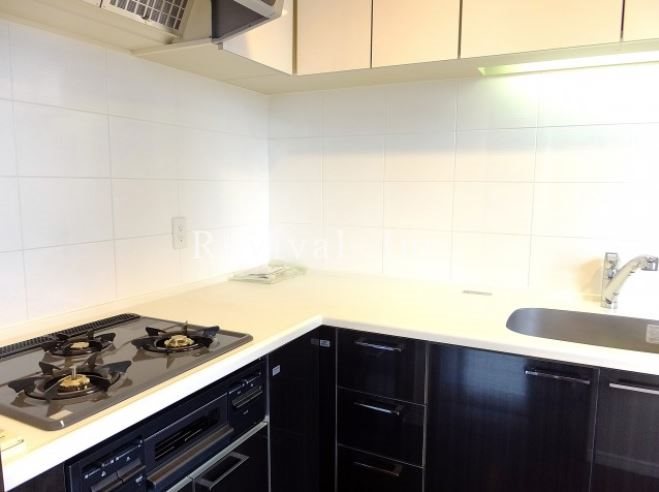 キッチン　Ｌ字型キッチンです