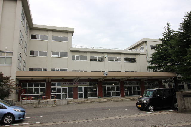 高校・高専　新潟県立新潟南高校（高校・高専）まで939m