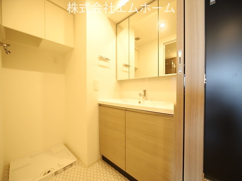 洗面設備　独立洗面化粧台　シャンプードレッサー