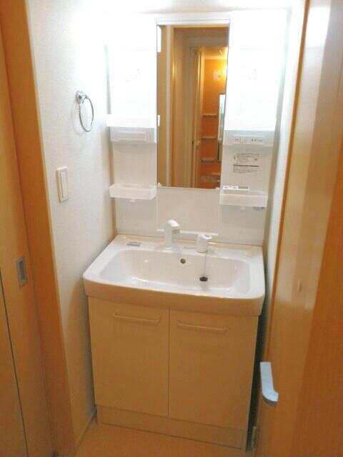 洗面設備　洗髪洗面化粧台