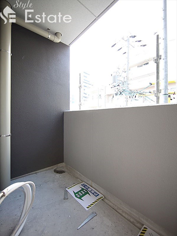 バルコニー　バルコニー