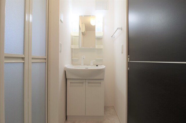 洗面設備　洗髪洗面化粧台