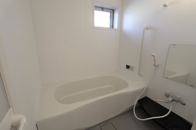 バス・シャワールーム　浴室