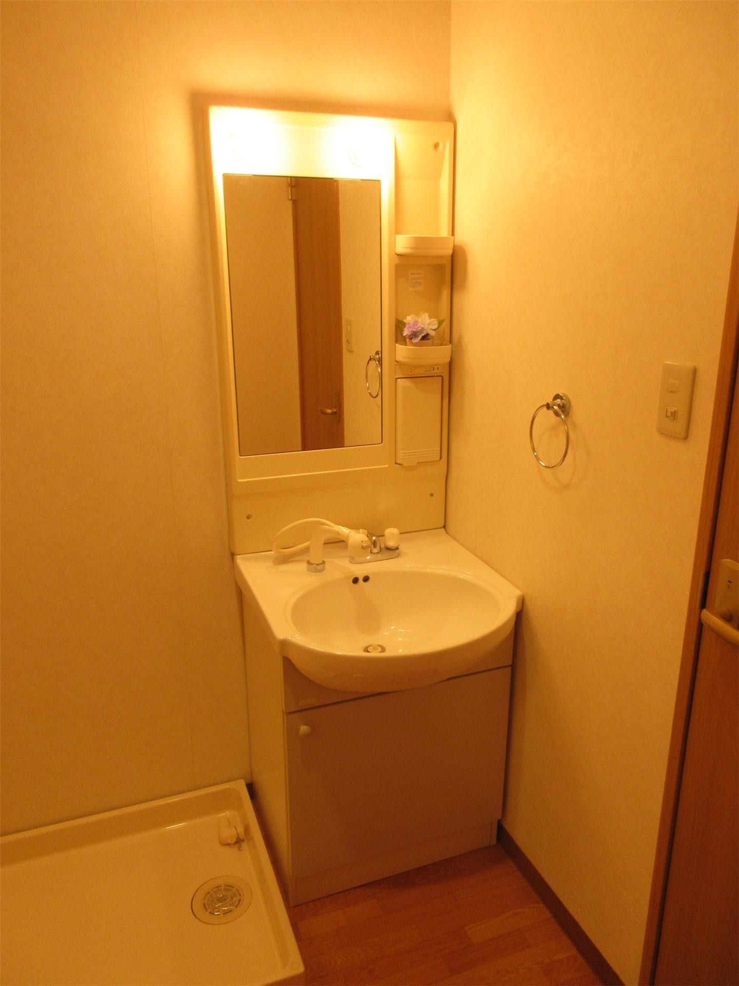 洗面設備　身支度に欠かせない洗面化粧台☆