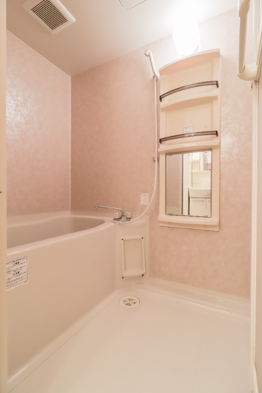 バス・シャワールーム　図面と現状に相違がある場合には現状を優先