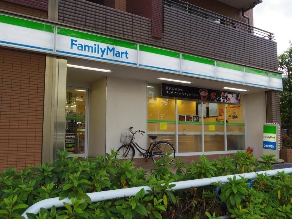コンビニ　ファミリーマート南葛西なぎさ店（コンビニ）まで340m