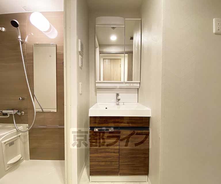 洗面設備　独立洗面台