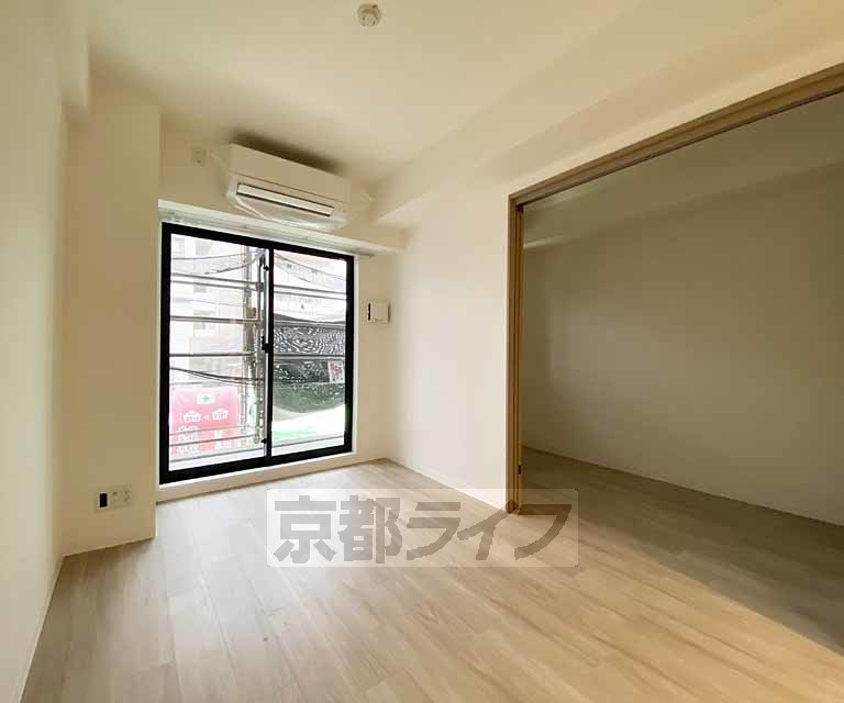 居室・リビング　２０２６年３月築、設備充実物件！