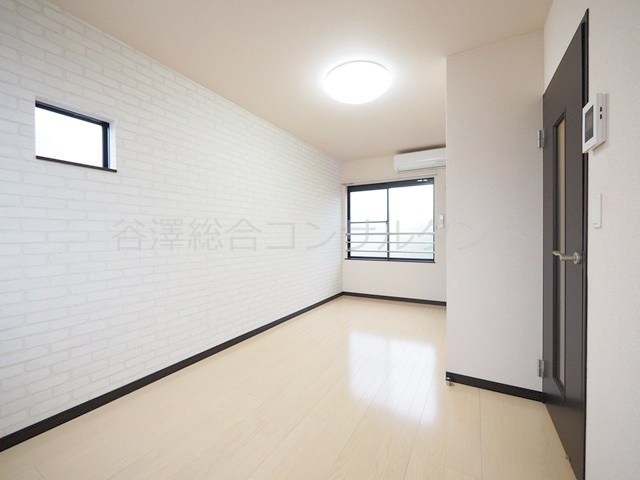 居室・リビング　同間取りタイプ画像