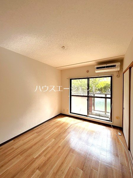 居室・リビング　居室です。※参考画像