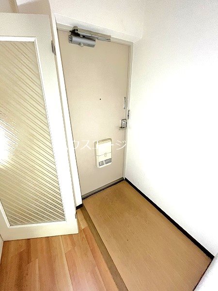 玄関　玄関です。※参考画像