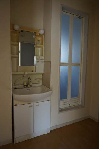 洗面設備　人気のシャワー付き洗面台有り♪