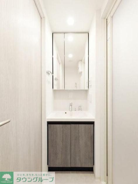 洗面設備　収納