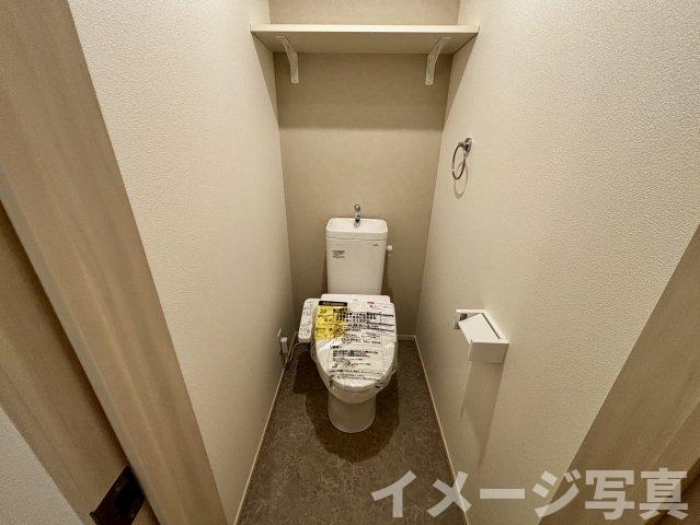 トイレ　※同タイプ写真