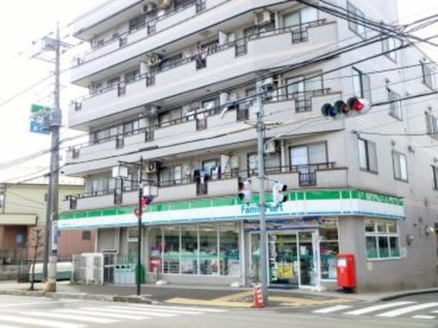 コンビニ　ファミリーマート柚木国分寺南町店（コンビニ）まで699m