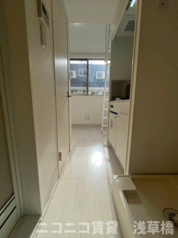 玄関　202号室イメージの為、現状を優先致します。