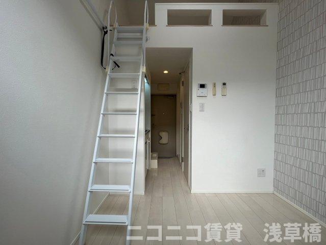 居室・リビング　202号室イメージの為、現状を優先致します。