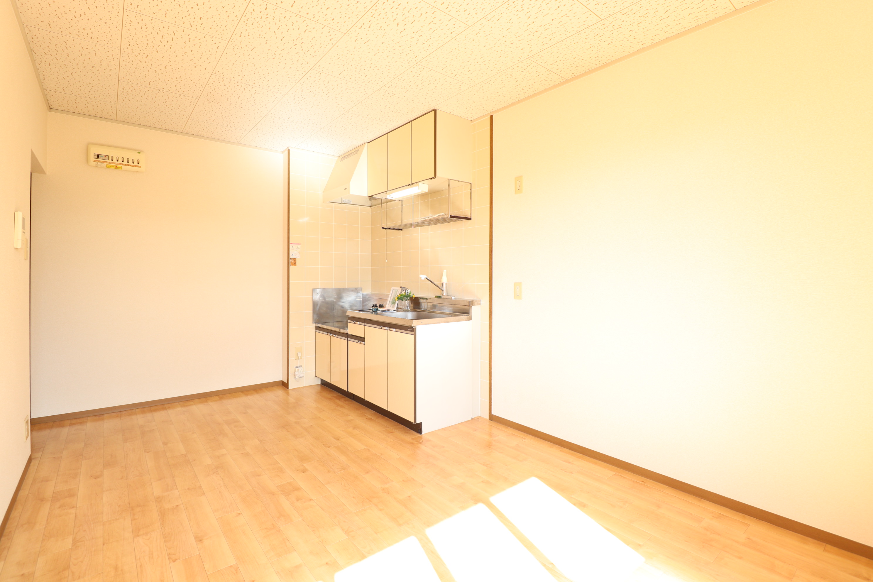 居室・リビング　7.5帖の広々で快適な空間♪