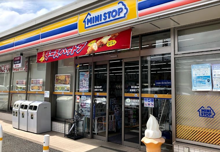コンビニ　ミニストップ前原東3丁目店（コンビニ）まで717m