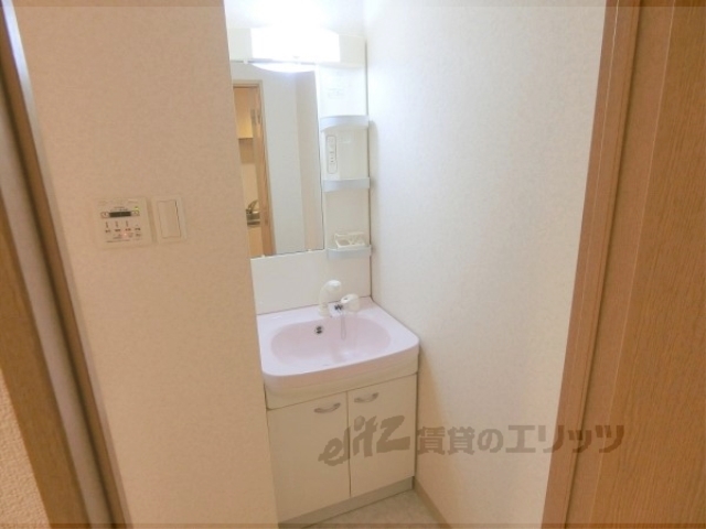 洗面設備　独立洗面台