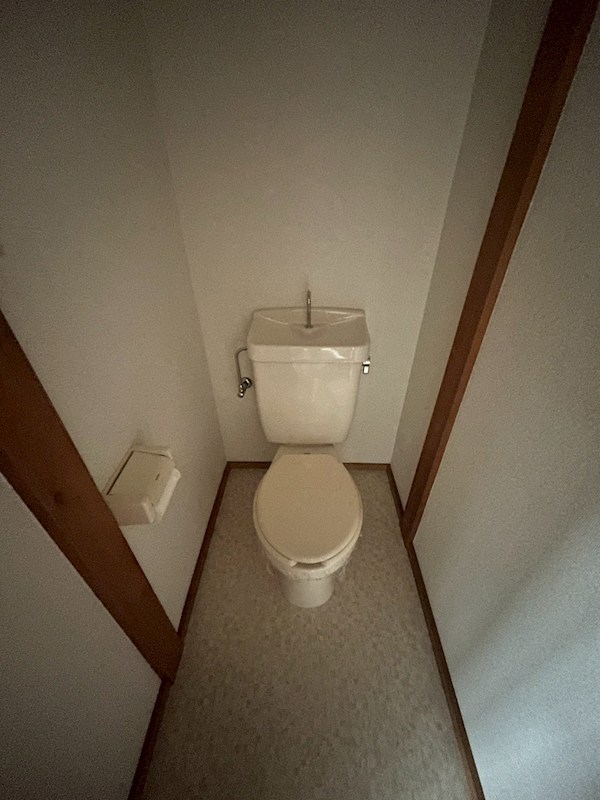 トイレ　他室参照(リフォーム前)