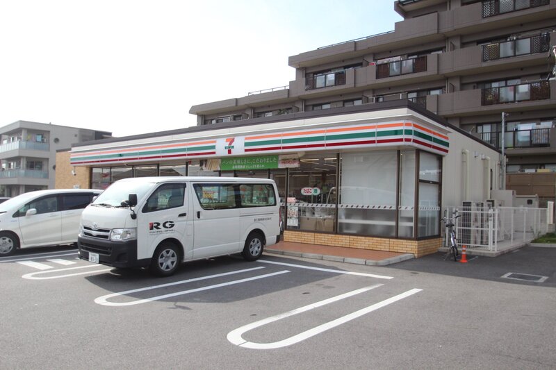 コンビニ　セブンイレブン名古屋元植田2丁目店（コンビニ）まで631m