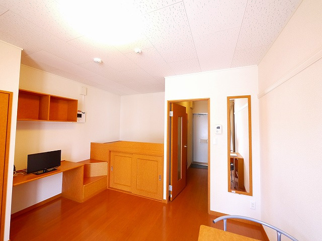 その他部屋・スペース　開放的な寝室です