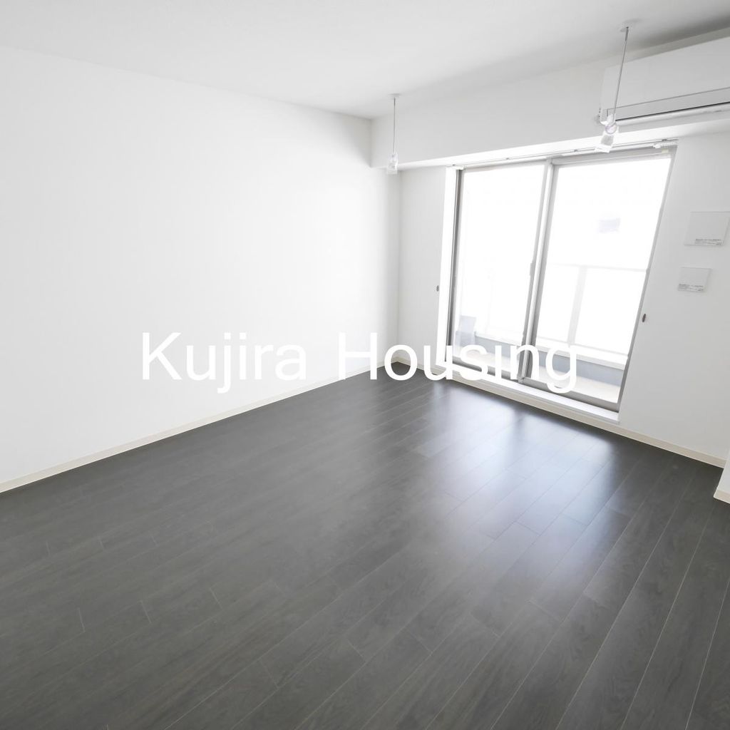 居室・リビング　８帖の洋室です★