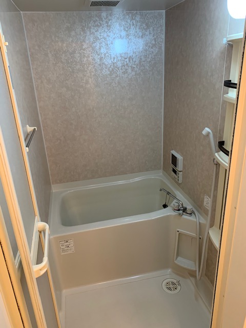 バス・シャワールーム　追焚き付お風呂　シャワー付