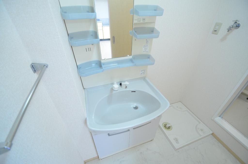 洗面設備　洗髪洗面化粧台