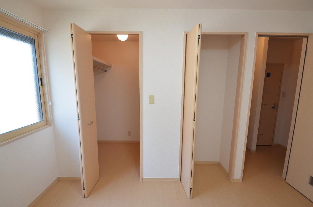 収納　クローゼット