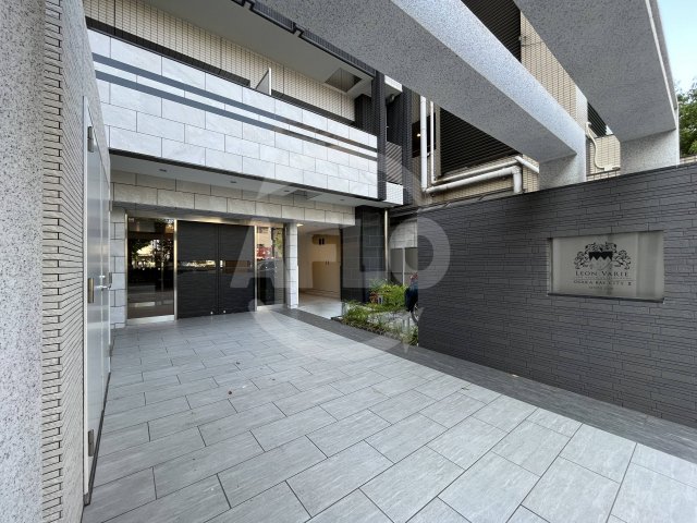 エントランス　レオンヴァリエ大阪ベイシティII　エントランス