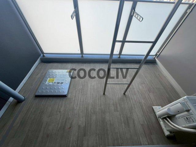 バルコニー　同物件別部屋写真