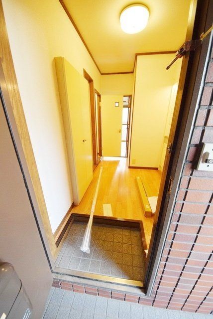 玄関　★お問い合わせはタウンハウジングまで★