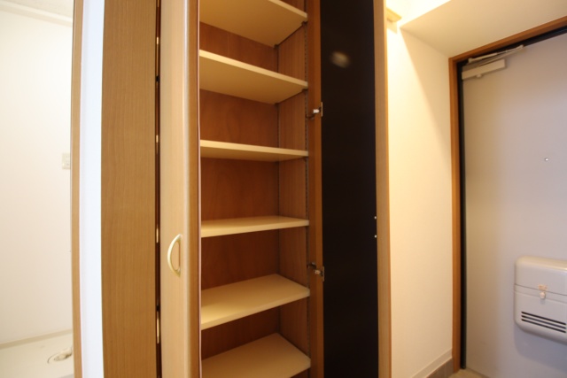 収納　※別号室の参考写真となります