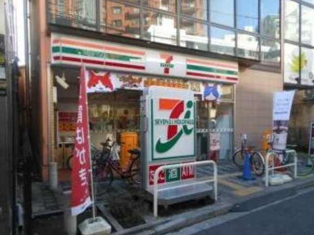 コンビニ　セブンイレブン 世田谷三軒茶屋2丁目店（コンビニ）まで608m