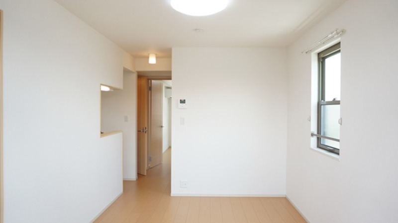 居室・リビング　図面と現状に相違がある場合には現状を優先