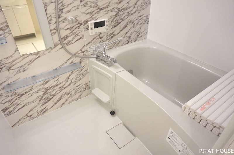 バス・シャワールーム　同物件別部屋