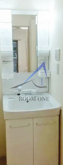 洗面設備　洗面台です。