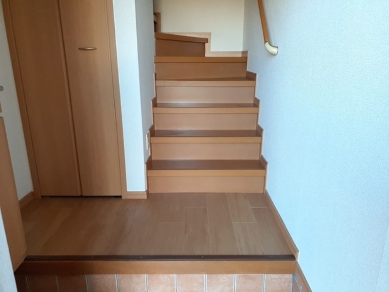 玄関　図面と現状に相違がある場合には現状を優先