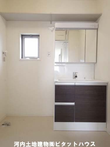 洗面設備　洗髪洗面化粧台※反転室内