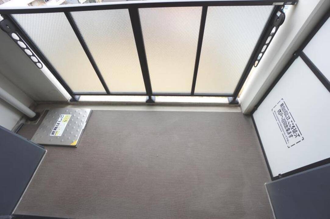 バルコニー　バルコニー