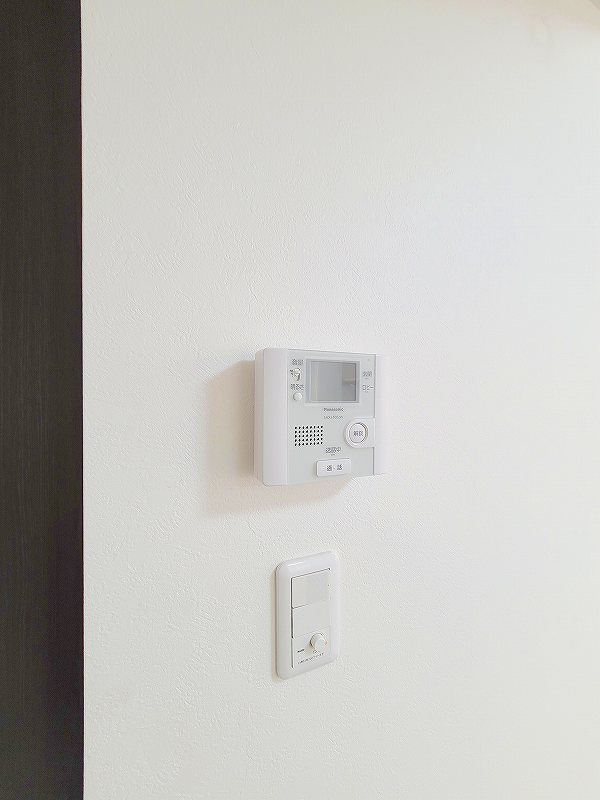 セキュリティ　来客者の確認ができるTVモニターホンが設置されています。